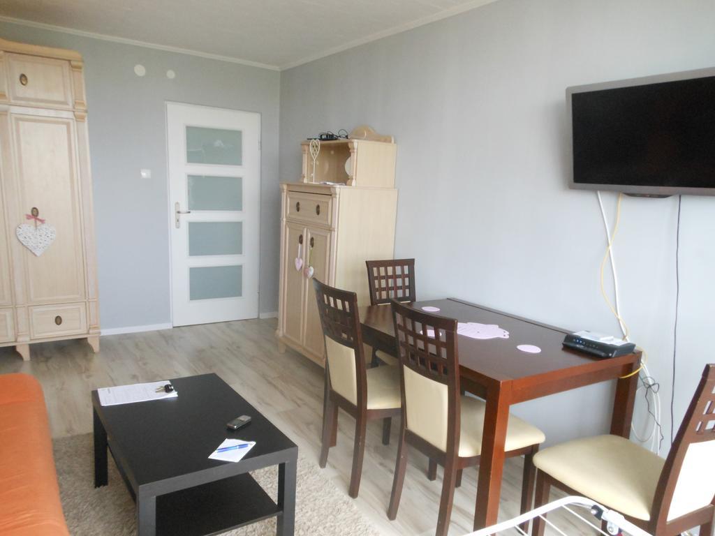 Apartament Obroncow Wybrzeza Apartman Gdańsk Szoba fotó