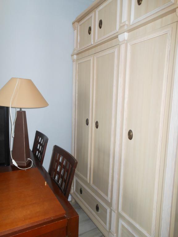 Apartament Obroncow Wybrzeza Apartman Gdańsk Szoba fotó