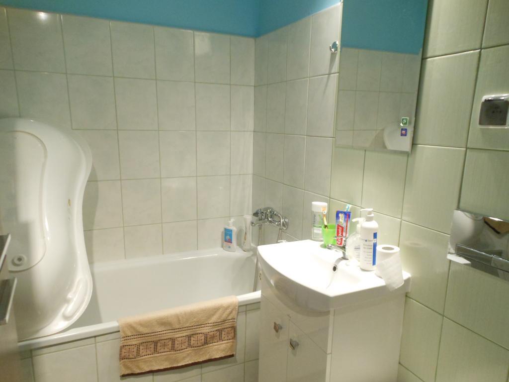 Apartament Obroncow Wybrzeza Apartman Gdańsk Szoba fotó