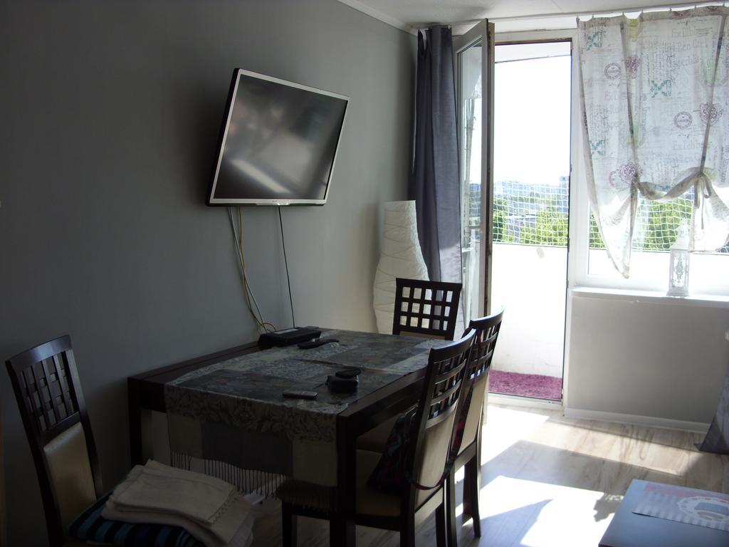 Apartament Obroncow Wybrzeza Apartman Gdańsk Szoba fotó