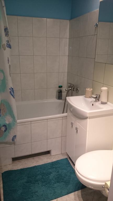 Apartament Obroncow Wybrzeza Apartman Gdańsk Kültér fotó